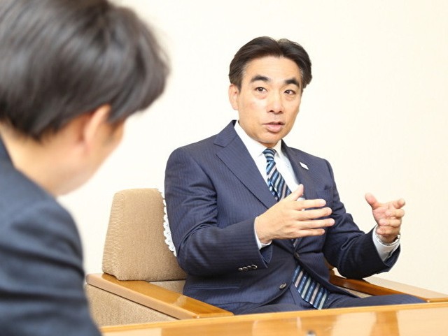 石井登志郎西宮市長