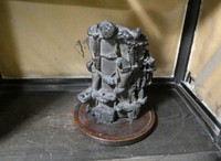 直姫が戦勝祈願をしたという「勝巖石」。今も勝巖院に安置されている（京都市上京区下立売通千本西入ル）