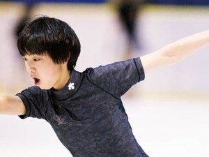 羽生結弦の「美しき練習着姿」、ジュニアからの成長追う写真集