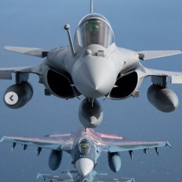 フランス航空宇宙軍のインスタグラム＠armeedelairより