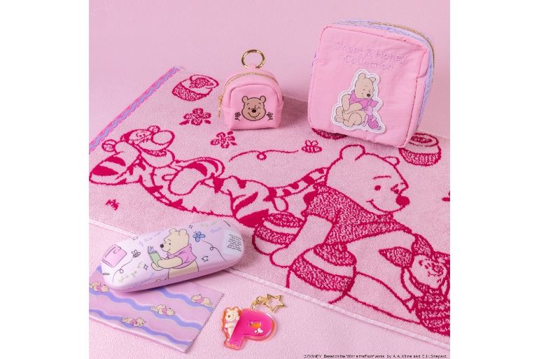ロフト限定】ピンクが基調の「クマのプーさん」原作デビュー100周年