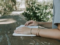 【厳選】体育館で感じた「死ぬかも」という恐怖。サークルのリーダーだった私への冷たい態度の理由は。4月に読まれたエッセイ