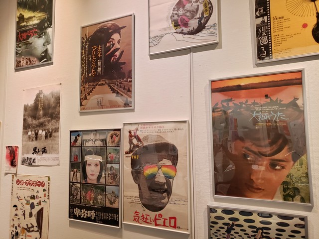 会場の映画ポスター　山本遺太郎回顧展「イタさんがいた」