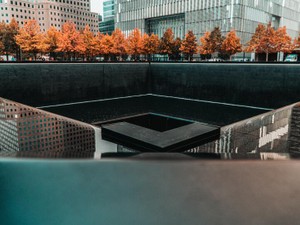 同時多発テロの「現実」は、おしゃべりな私から言葉を奪った