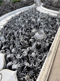 おびただしい数のオブジェ（提供：はせ 世界一周さん）