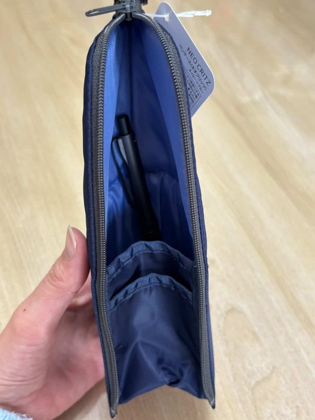 息子さんが次に選んだのはペンスタンドにもなる筆箱（chocoさんThreadsより）