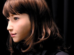 人工知能と「結婚」する日は来るか【動画あり】