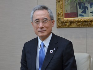 【大久保哲夫】「何でも自前」だった日本の金融機関　任せることを学んだトップの４年