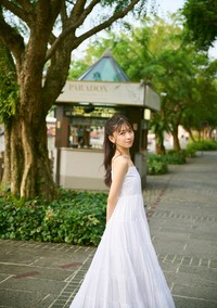 鈴原希実 1st写真集「届け」掲載カット（撮影／熊木優）