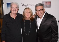 （左から）ジャック・ベッツ、ローズマリー・ロドリゲス、ネスター・ロドリゲス©Billy Bennight／ZUMA Wire／共同通信イメージズ