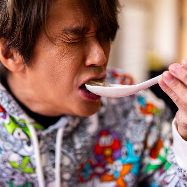 王 貞治も通った後楽園の老舗『中華料理 新三陽』<br> 野球好きのマッチもテンションMAX！<br>マッチと町中華。【第31回】