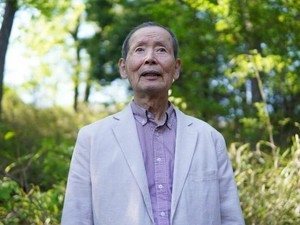 自宅近くにあるお気に入りの散歩コースで。日課として歩き続けている