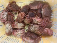 仕入れ立ての毛蟹たち！うにょうにょ動いています。