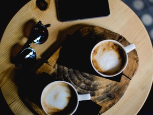 こだわり強めのコーヒー党の父が淹れてくれる、なみなみのカフェオレ