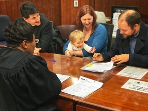 すべての家族は一様ではない　3人親に4人親も？アメリカで広がる家族のかたち　　　