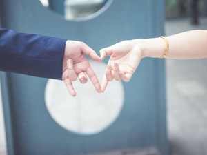 彼が幼馴染の女の子と夜にこっそり会っていると知り大爆発。私は「依存体質」だった