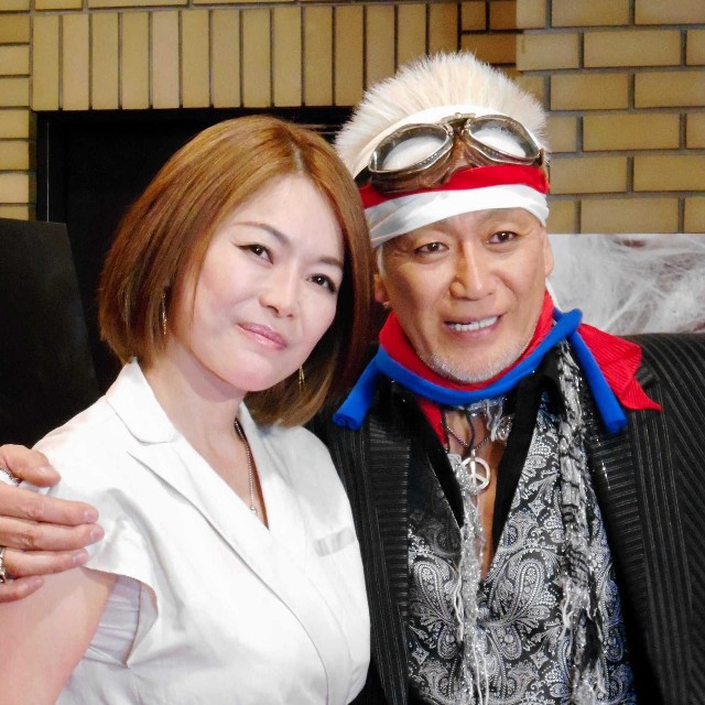 青田典子さん　2014年７年ぶりのソロツアーをスタートさせた玉置浩二さん（右）と