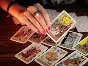 趣味が「占い」の私が考える、占ってもらうときの三つのポイント