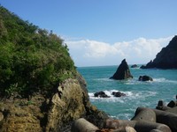 レンタカーで、向かうは鴨川。スマホよりおしゃべりに夢中になった夏