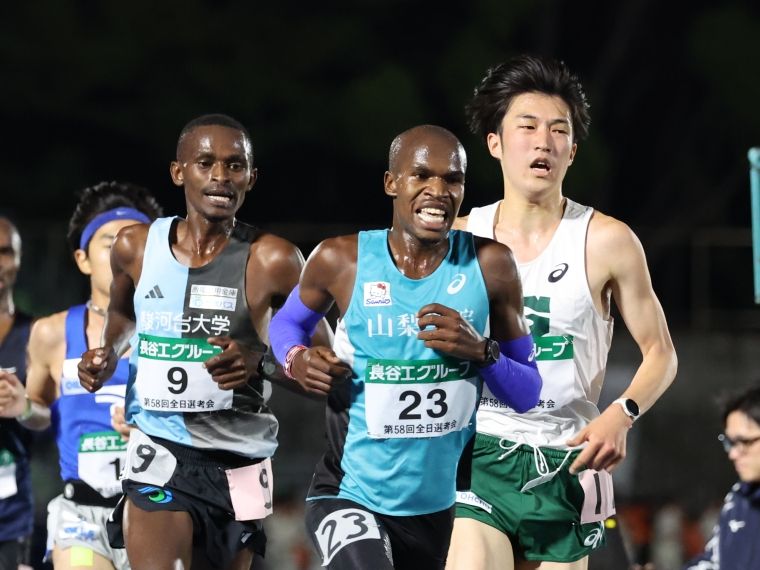 陸上・駅伝 - 0秒65差の歓喜 山梨学院大学が上級生の力で6大会ぶりに