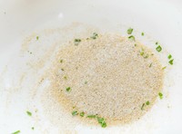 味付けに使うのは粉末の「うどんスープ」とおろししょうがのみ※画像はイメージです（kikisora/stock.adobe.com）