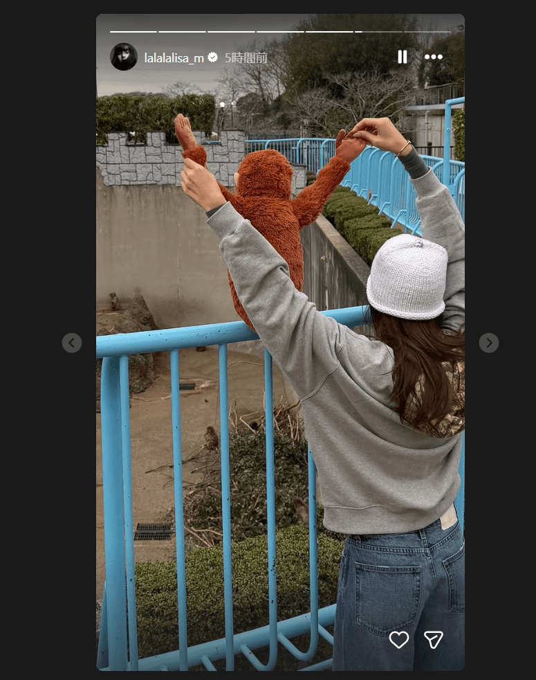 BLACKPINKリサのインスタグラム（＠lalalalisa_m）より