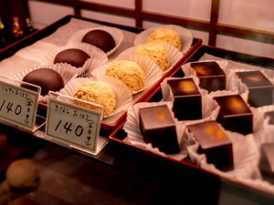 よい奥さんは、隠れて饅頭を食べる。伯父が語った夫婦円満の「秘訣」