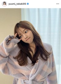 1st写真集「タカラモノ」（光文社）を告知する高木悠未　本人のインスタグラム（@yuumi_takaki05）より＝25年6月16日投稿