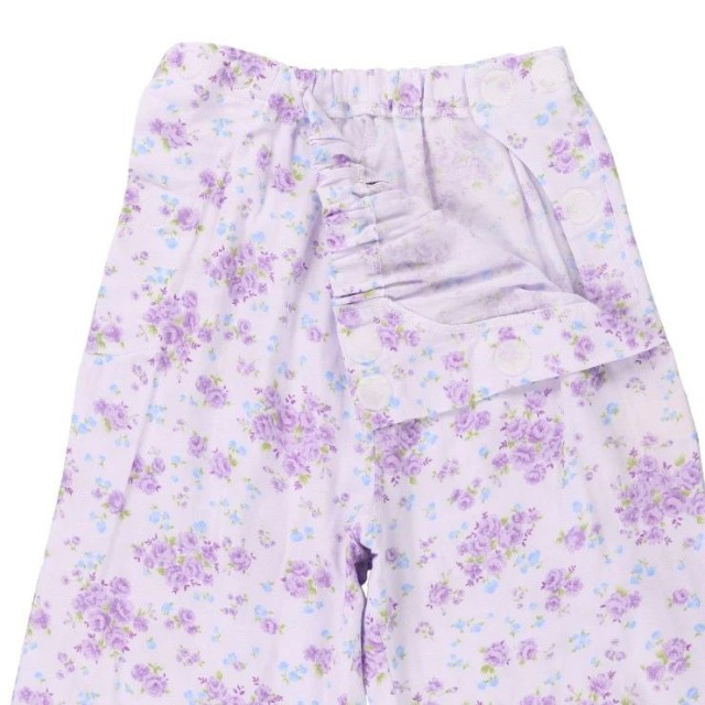 「レディース パジャマ（ワンタッチテープ仕様・名前タグ付き）（低身長・小さめサイズ）」税込み3520円（しまむらのオンラインストアから）