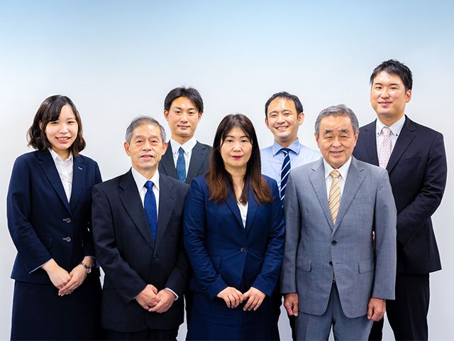 191766 税理士法人 武内総合会計 熊本事務所 会議中