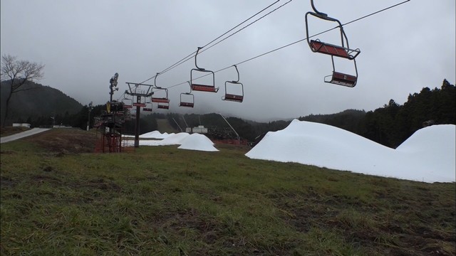 雪不足、困った　「いぶきの里スキー場」オープンできず　岡山・新見