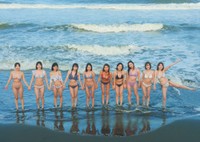 「週プレ」に掲載された「海スナップ」©鈴木ゴータ／集英社
