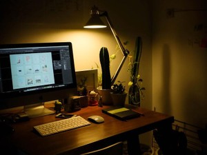 ネットの友人たちとの付き合いは熱量高く、クラスメイトのようだった