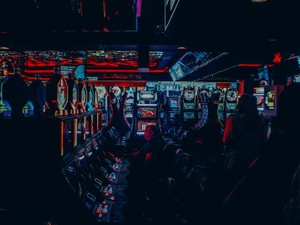 デートはパチンコ。ギャンブル好きのクズ男と付き合ったら自分が好きになった話