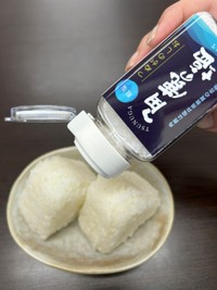 旨味が強いのでおにぎりにかけると絶品