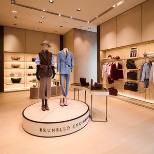 国内最大級の路面店。ブルネロ クチネリ銀座店が待望のリニューアルオープン！