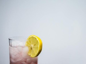 彼とのサワーで「じゃあ一緒に」と想定外のボーナス。続きは沖縄で