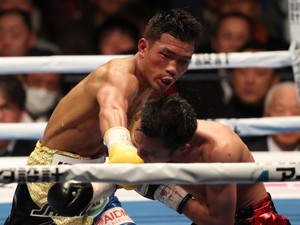 ボクシングなのに投げ技、足かけ…元WBO王者の木村翔選手、中国選手から危険技の連発