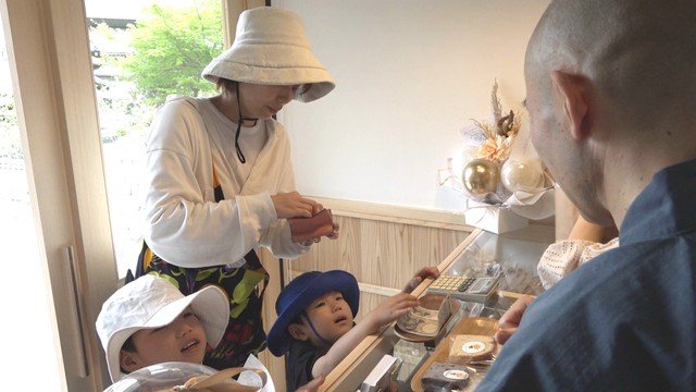 お坊さんが作るパウンドケーキ専門店がグランドオープン　偏食だった次男がきっかけ…栄養とおいしさにこだわる　岡山市