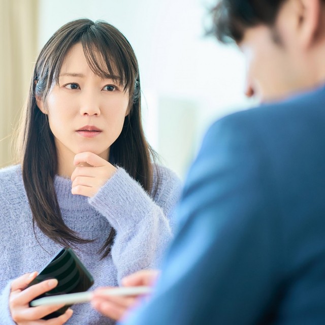 保護者面談ってどんな質問したらいいだろう？　※画像はイメージです（coji_coji_ac/photoAC）