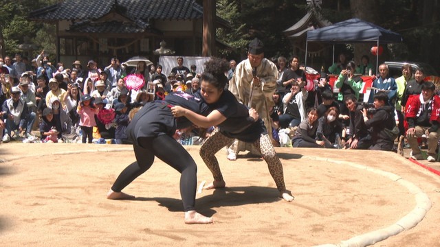 第27回おんな相撲　上齋原神社　岡山・鏡野町3日