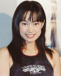 佐伯日菜子=2000年