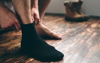 「靴下」が片方落ちていることも多い…※画像はイメージです（estradaanton/stock.adobe.com）
