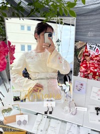 帯から制作したスカートを着用するitohanaさん/itohanaさん（@itohana_teshigoto）提供