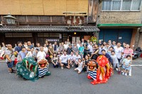 多くの人に応援してもらい、再創業の日を迎えました（提供：するがや祇園下里　撮影：安田格）