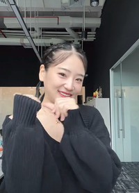 仲川遥香さんのTikTok（@haruchan210）から