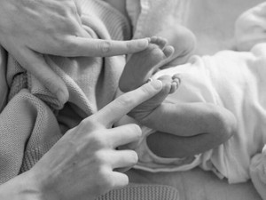 年々感じる老い。でもカナダで「独り」で出産した母は、誰よりも強い