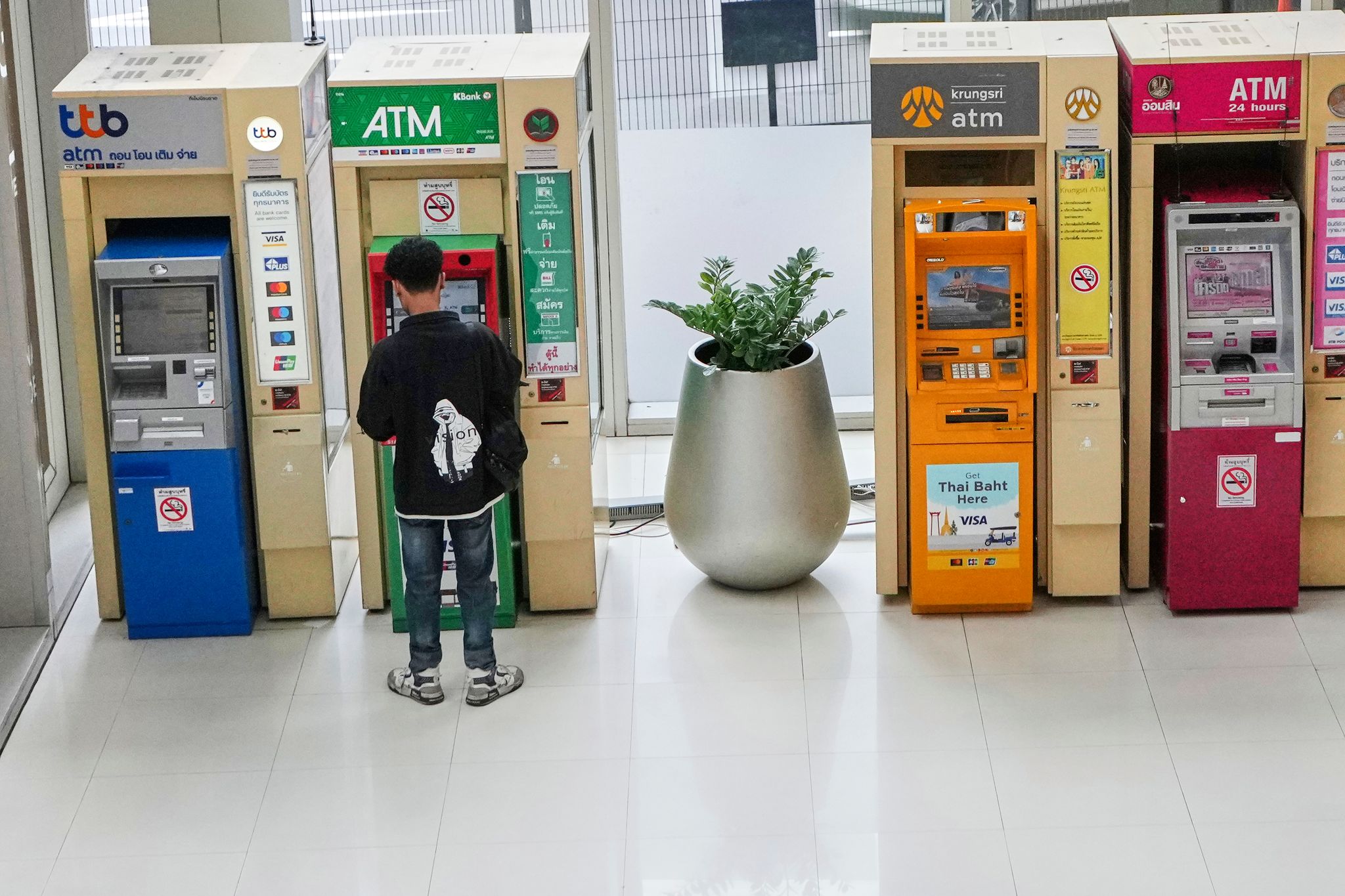 Thailand requires banks to cap most online transfers at $1,500 daily to ...