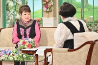 3日放送の「徹子の部屋」に出演する天童よしみ（左）と司会の黒柳徹子＝テレビ朝日提供
