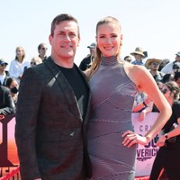 ジョン・ハムとアンナ・オシオラ